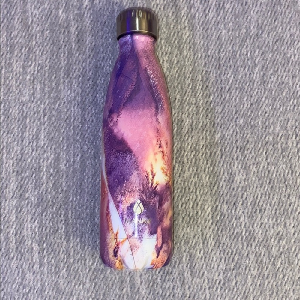 Water bottle